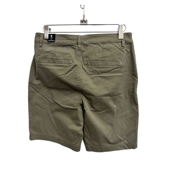 Reitman's Slim Bermuda Shorts - Picture 2 of 5